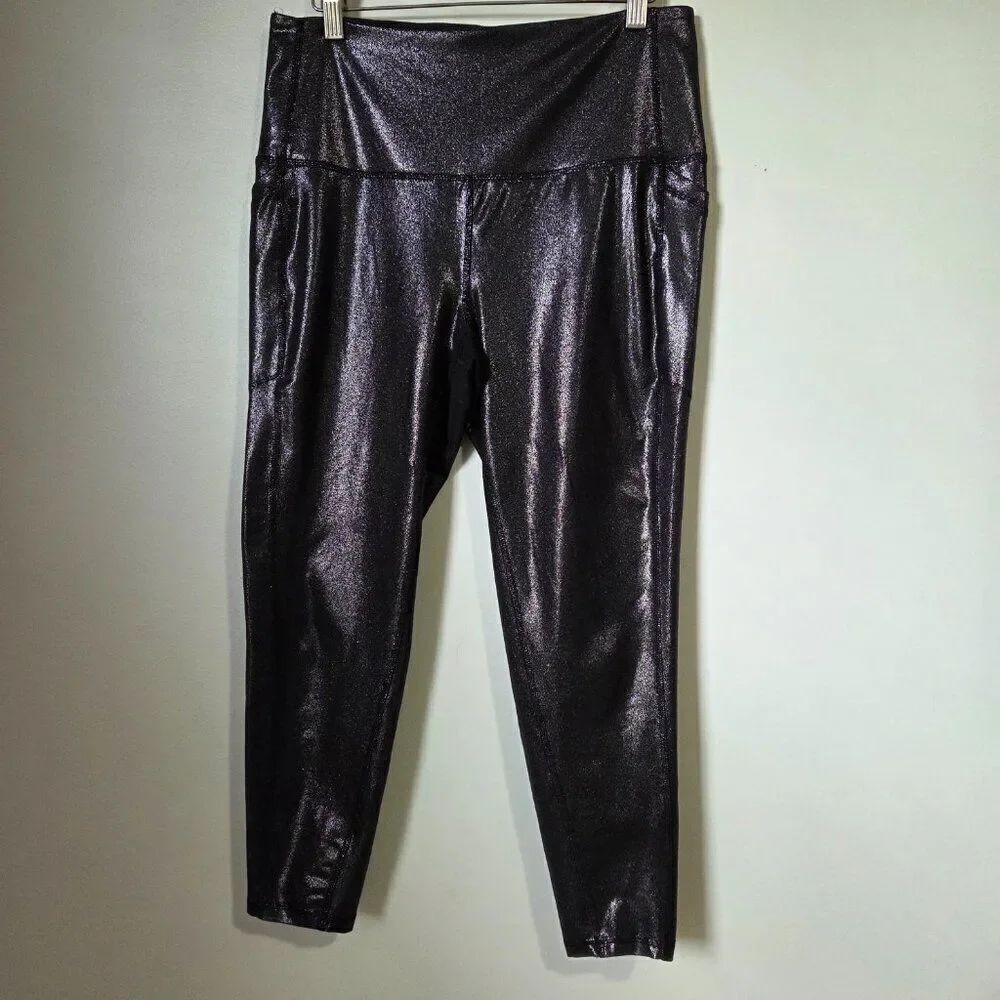 EUC DSG BLACK WETLOOK LEGGINGS SIZE L